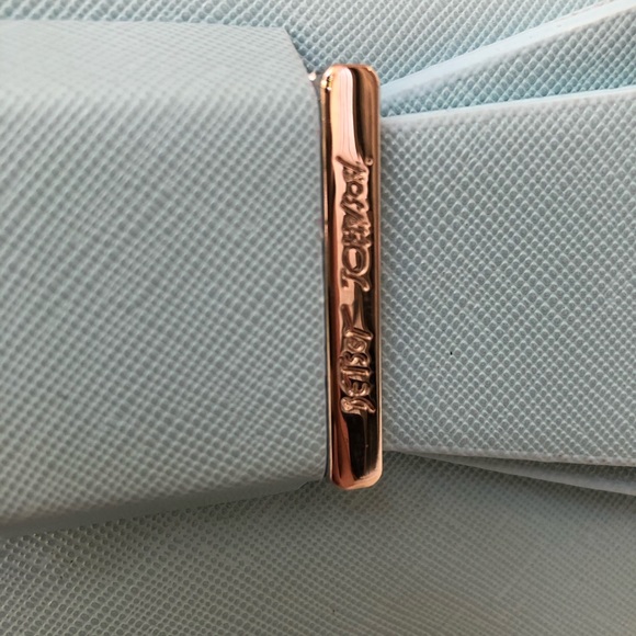 Betsey Johnson NWT Blue Bow Wallet With Wristlet - Picture 5 of 7